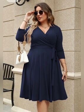 NWT Plus Size Navy Dress with pockets